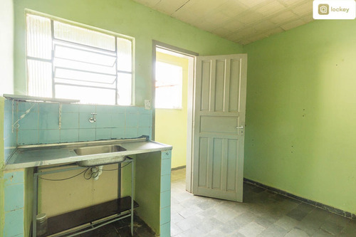 Imagem 9 de 12 de Aluguel De Casa De Fundos Com 45m² E 1 Quarto - 8224