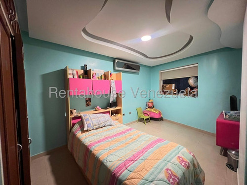 Apartamento En Venta La Soledad Cerca De Famatodo. Ljsa 25-19425