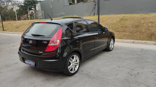 Imagem 5 de 8 de Hyundai I30 2011 2.0 Gls Aut. 5p