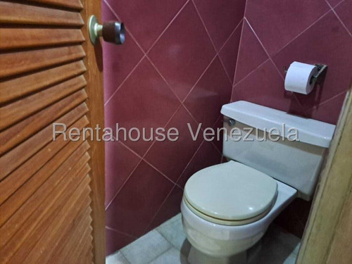 Vendo Amplio Y Hermoso Local Comercial En Zona Este De Barquisimeto 25-13201