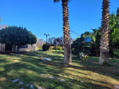 Casa En Venta - 3 Dormitorios 3 Baños - San Juan