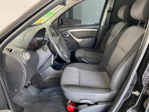 Renault Logan 1.6 Expression 8v Flex 4p Manual