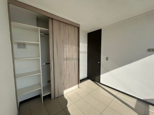 Arriendo Depto. De 2d1b En Pasaje Leonor Cepeda Con Carrion