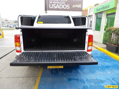 Imagen 9 de 15 de Toyota Hilux Doble Cabina
