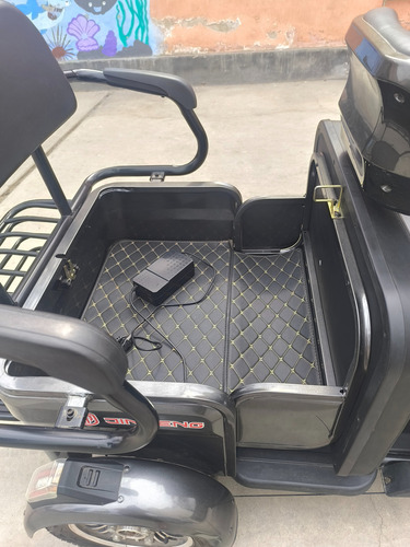 Es Una Trimoto Electrica Con Un Motor De 1000. Sube Cerros.