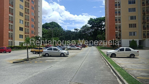 Julio Latouche 26-211 Apartamento En Alquiler El Rincon Naguanagua, Amplias Y Hermosas Zonas De Esparcimiento.