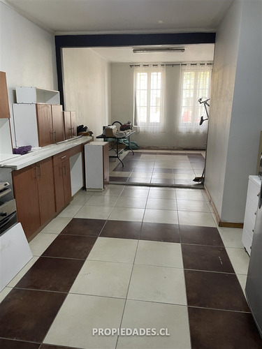 Casa En Arriendo De 4 Dorm. En Santiago