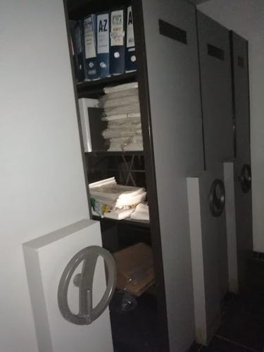 Imagen 8 de 19 de Oficinas En Arriendo Esperanza 1 Etapa 476-2336