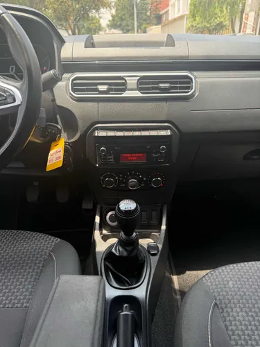 Renault Duster Oroch 1.3 turbo Intens 4x4 mecanica