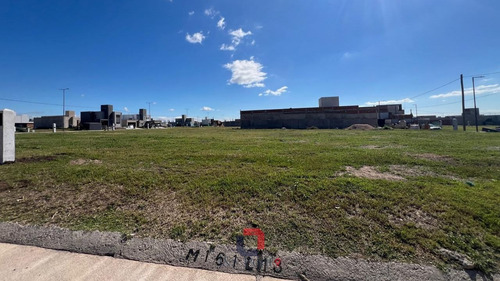 Lote En Docta Avenida ( 360mts / 15 Mts De Frente)