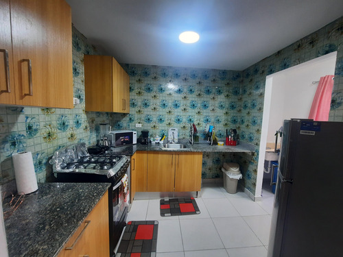 Se Vende Amueblado Apartamento De 3 Habitaciones