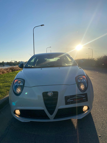 Imagen 4 de 23 de Alfa Romeo Mito 2015 1.4 Tbi Quadrifoglio Verde