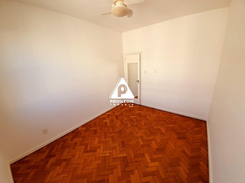 Apartamento Todo Reformado Á Duas Quadras Da Praia, Todo Reformado - 26356