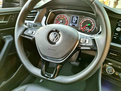Imagem 15 de 15 de Volkswagen Jetta 2018 1.4 250 Tsi Flex Aut. 4p