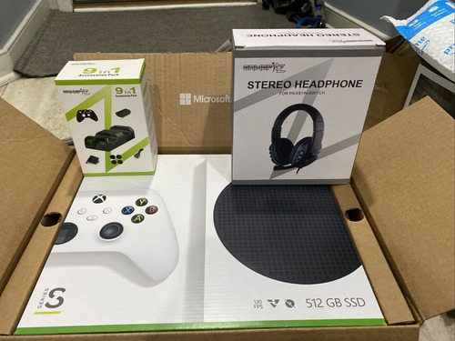 Imagen 2 de 3 de Microsoft - Xbox Series S 512 Gb All-digital Console