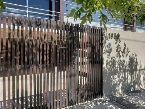 Excelente Oficina De 70 M2 En Alquiler En San Isidro