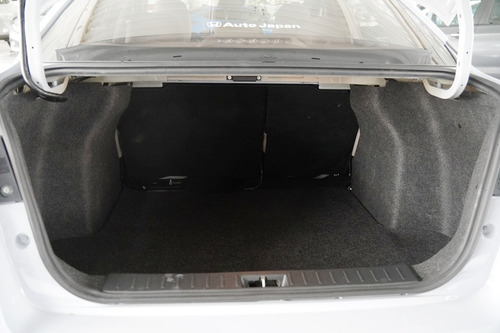 Nissan Versa 1.6 16V FLEX EXCLUSIVE XTRONIC