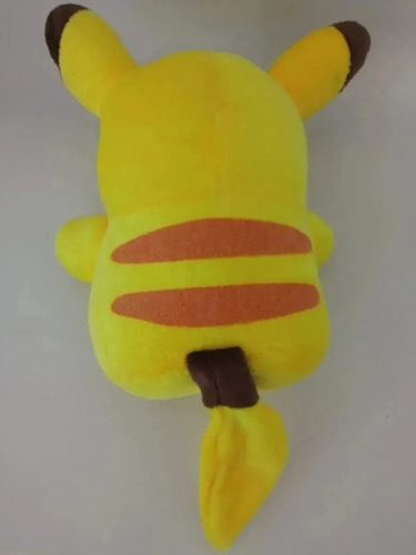 Peluche Pokémon Pikachu de 21 cm con ventosa