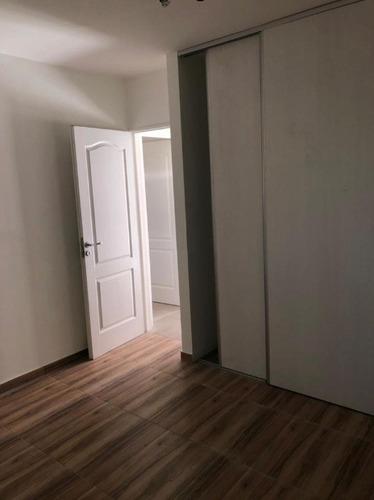 Imagen 4 de 10 de Departamento En Venta En San Justo