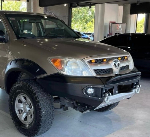 Toyota Hilux Pick-up 2.5 Cab Doble 4x2