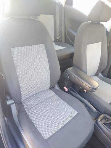 Volkswagen Vento 1.6 Active Mt 2014