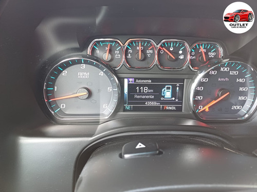 Chevrolet Suburban 5.4 Ls Tela At
