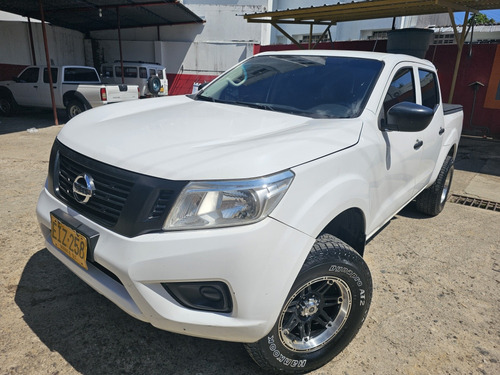 Nissan NP300 Frontier 2.5 Cd 4X4 Se Mt 4P