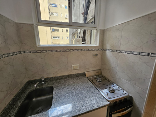Departamento En Venta - 2 Amb - Recoleta