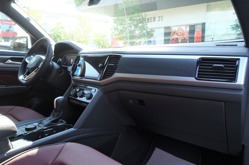 Imagen 8 de 13 de Volkswagen Teramont Cross Sport 2021