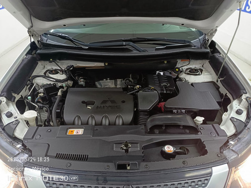 Mitsubishi Outlander 2.4 Se Cvt