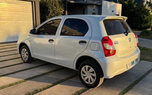 Toyota Etios 1.5 X 6mt My19