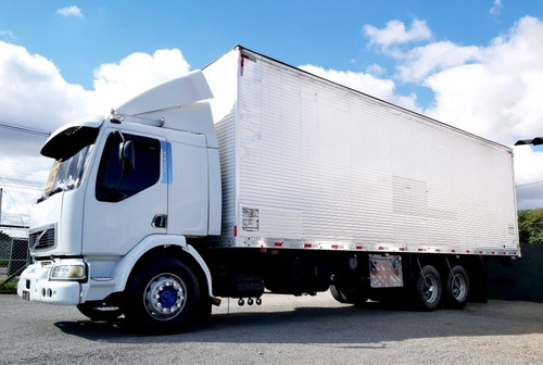Imagem 3 de 15 de Volvo Vm 240