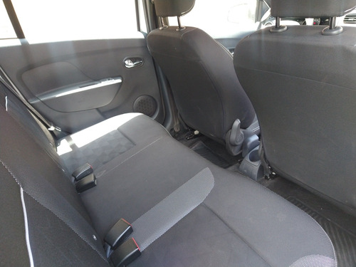 Renault Logan 1.6 16v Zen