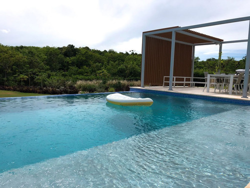 Villa Venta / Renta: Cap Cana, 6 Dormitorios, Piscina (reventa)