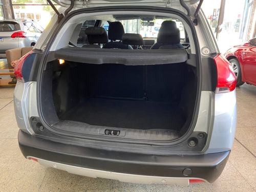 Imagen 11 de 12 de Peugeot 2008 1.6 Allure .año 2017. Excelente. 60000 Kms