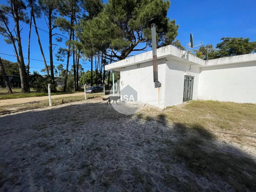 Venta De Casa Y Terreno En Parque Del Plata Norte