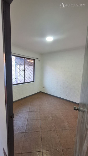 Casa En Venta De 3 Dorm. En Talca