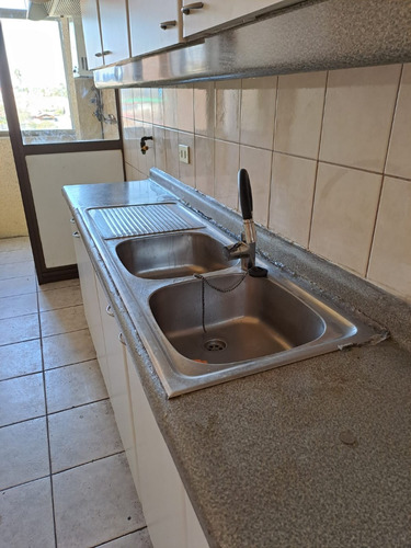 Depto. 3 Dorms. 2 Baños, Con Estacionamiento Y Bodega