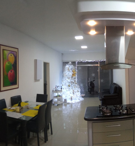 Imagen 4 de 10 de Hermosa Quinta En Urb Villas Ingenio Ii - La Morita I 04146878567