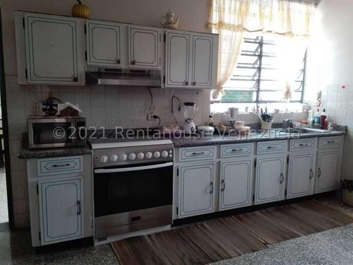 Imagen 10 de 13 de Karen Freites Rentahouse Mp 22f12008 Lomas Del Este