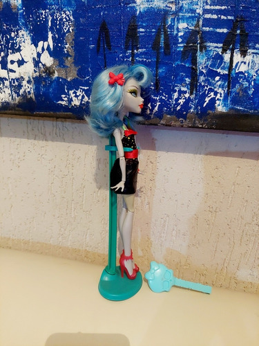 Boneca Monster High Ghoulia Yelps Skulls (Usado)