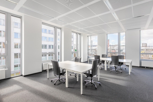 Renta De Oficinas Profesionales Amuebladas Para 10 Personas En Regus Palmas Torre Esmeralda Ii