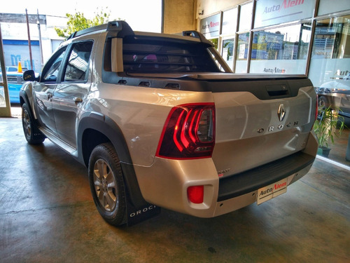 Imagen 5 de 16 de Renault Duster Oroch Outsider Plus 2.0 Gnc Modelo 2018