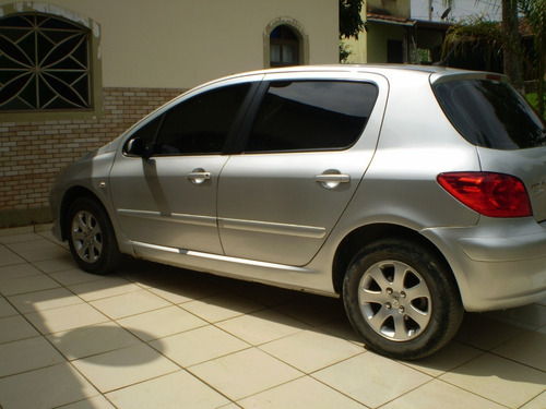 Peugeot 307 1.6 Presence Pack Flex 5p