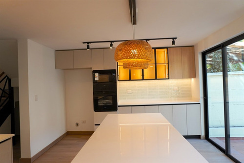 Casa Remodelada Vitacura A Pasos Colegio Manquehue