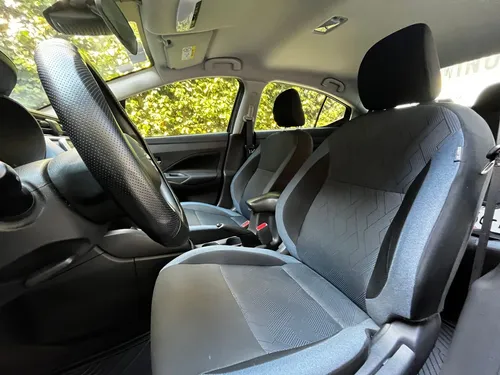 Nissan Versa 1.6 Advance At