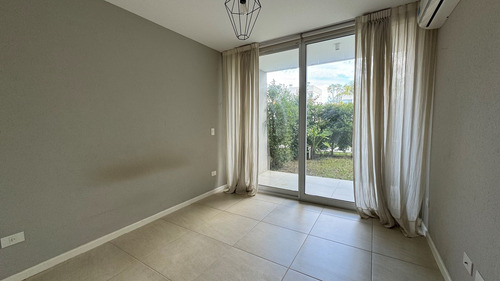 Venta 2 Amb Con Jardin Y Cochera En Villa Los Remeros, Rincón De Milberg, Tigre