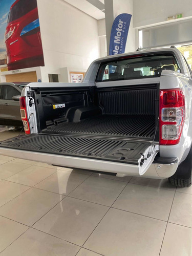 Imagen 6 de 13 de Ford Ranger Limited 3.2