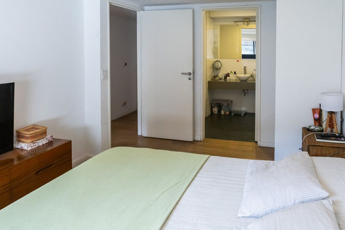 4 Amb Jardin/parrilla 2 Cochera/2 Bau /pileta/sol