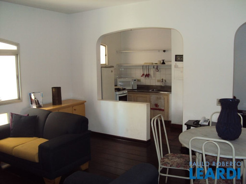 Flat - Jardim América - Sp - 10945